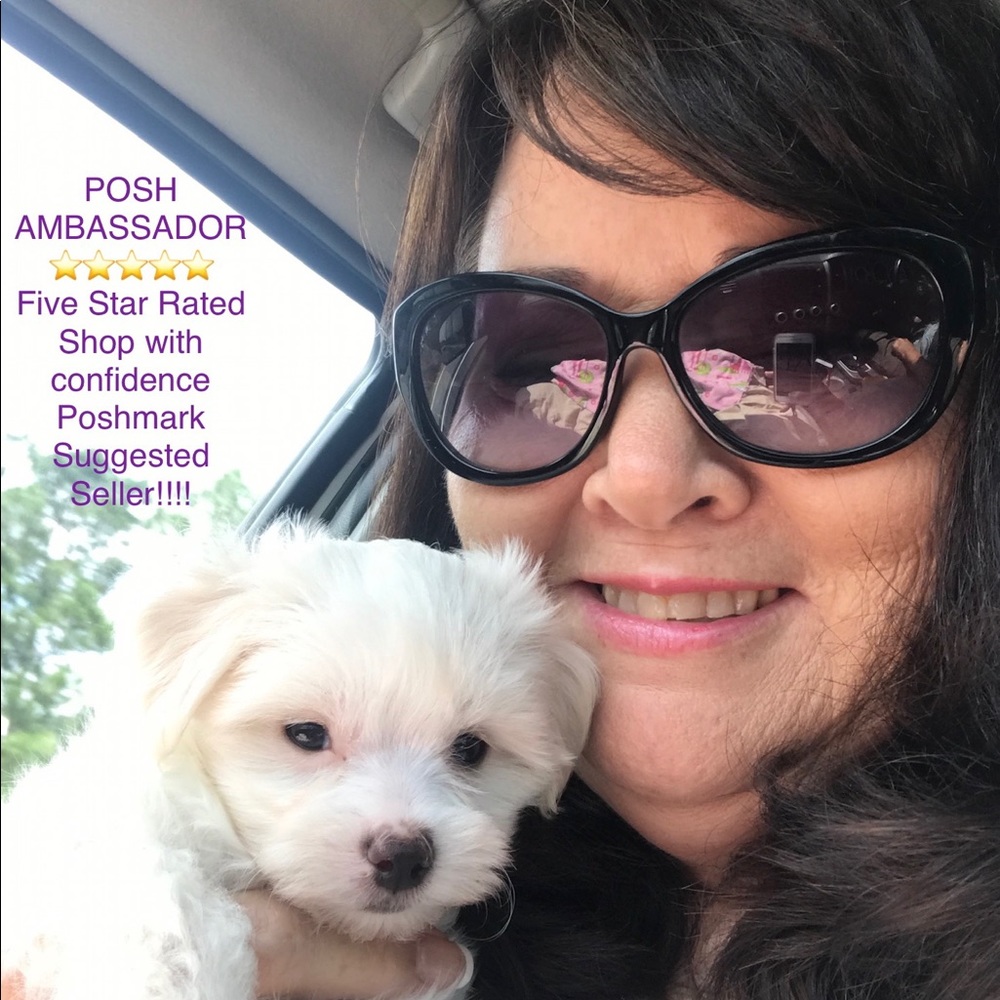 Meet your Posher, Debbie